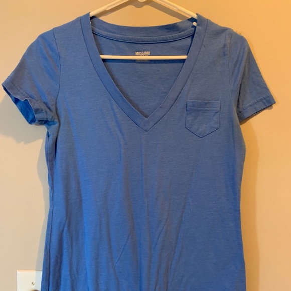 V- neck t shirt - Picture 2 of 2